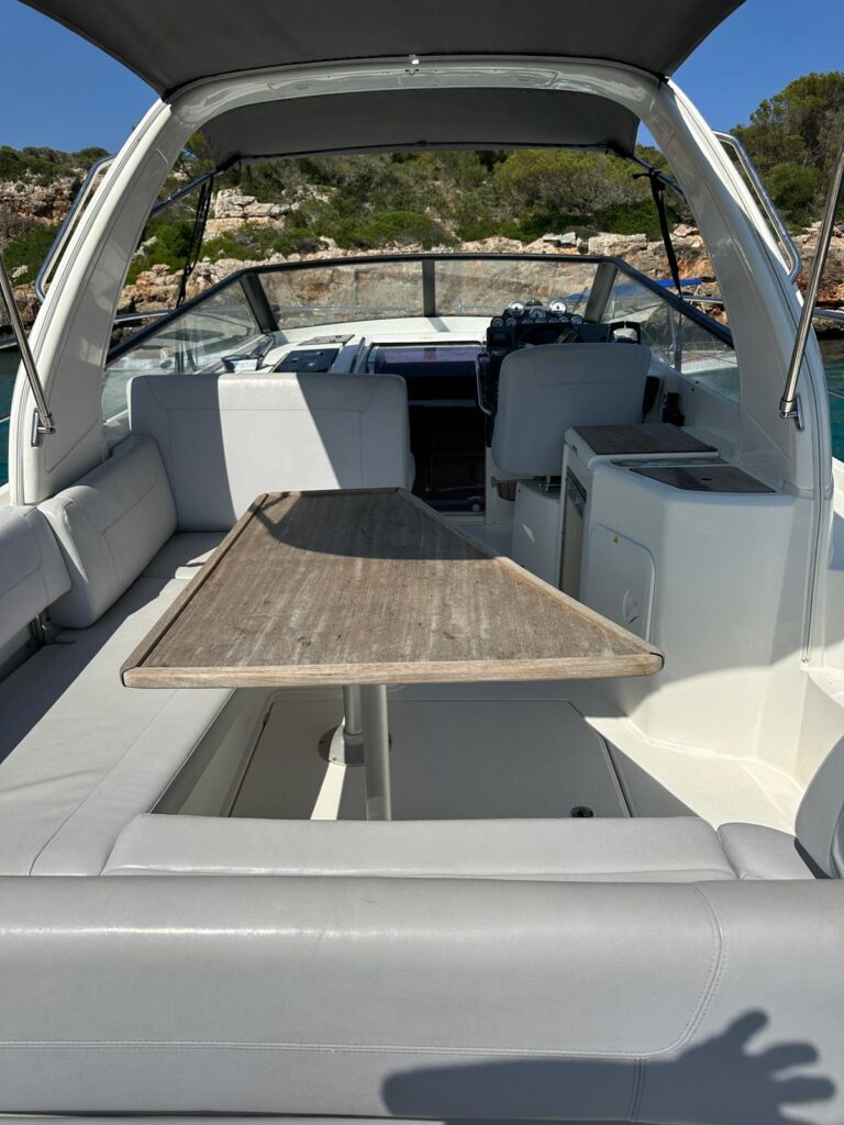 Bavaria Sport 300
