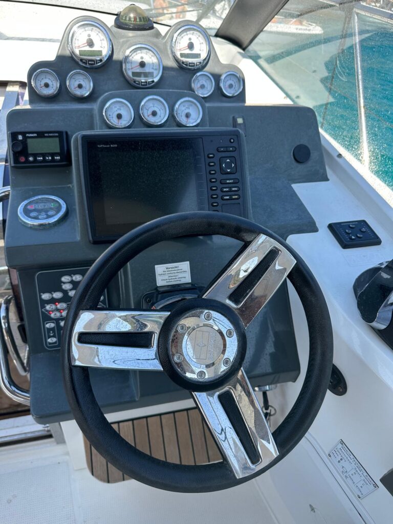 Bavaria Sport 300