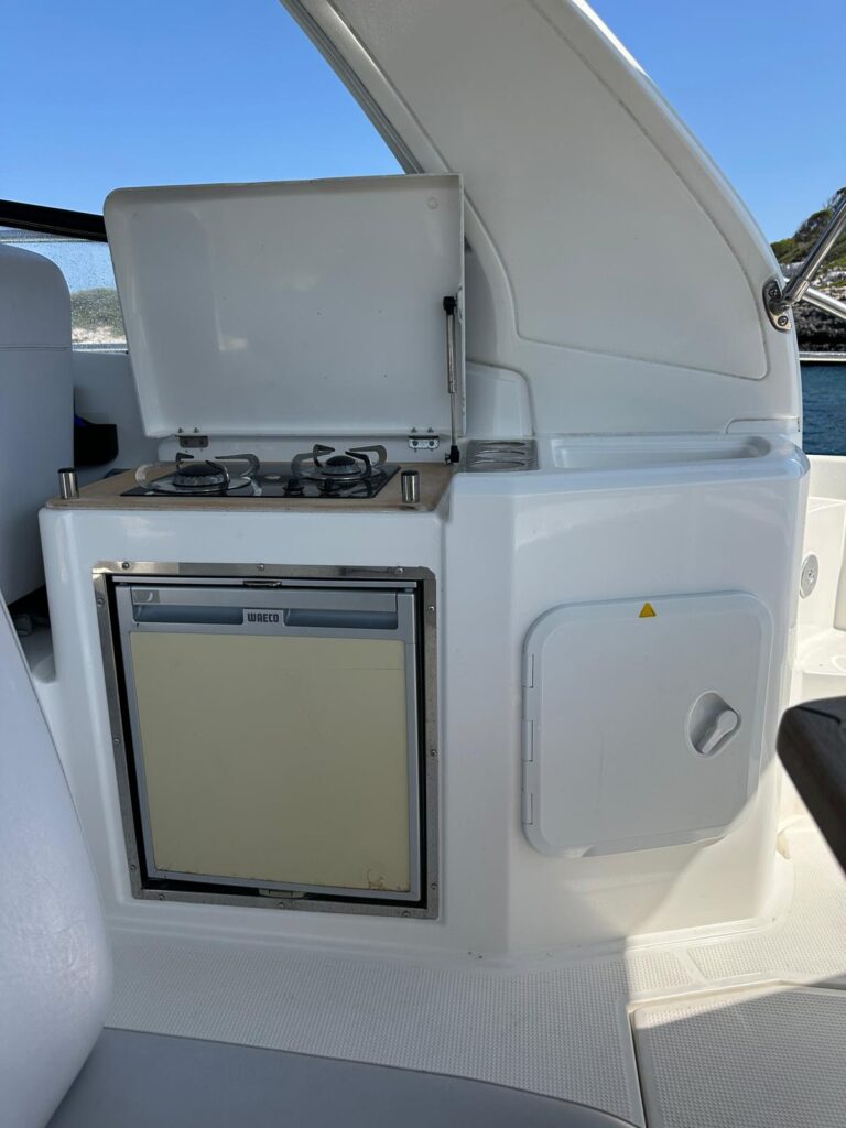 Bavaria Sport 300