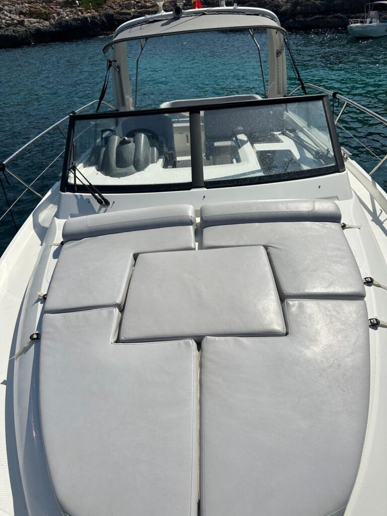 Bavaria Sport 300